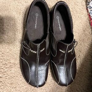 NWOB Women’s Rockport K71629 Brown Leather Shoes Size 6